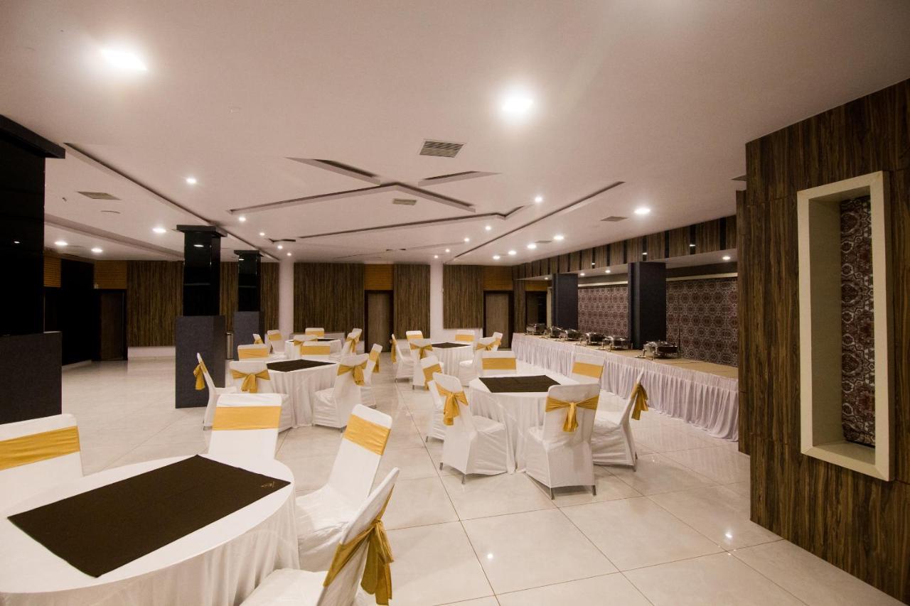 The River Front Resort Sītāpur Mūāfi エクステリア 写真